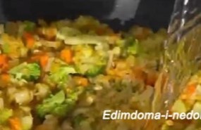 Рецепт приготовления булгура с овощами на сковороде шаг 3